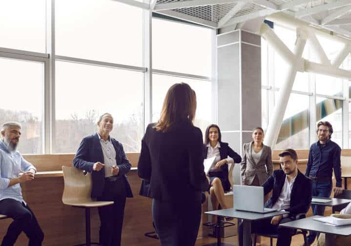 Business Architect im Dialog mit Stakeholdern
